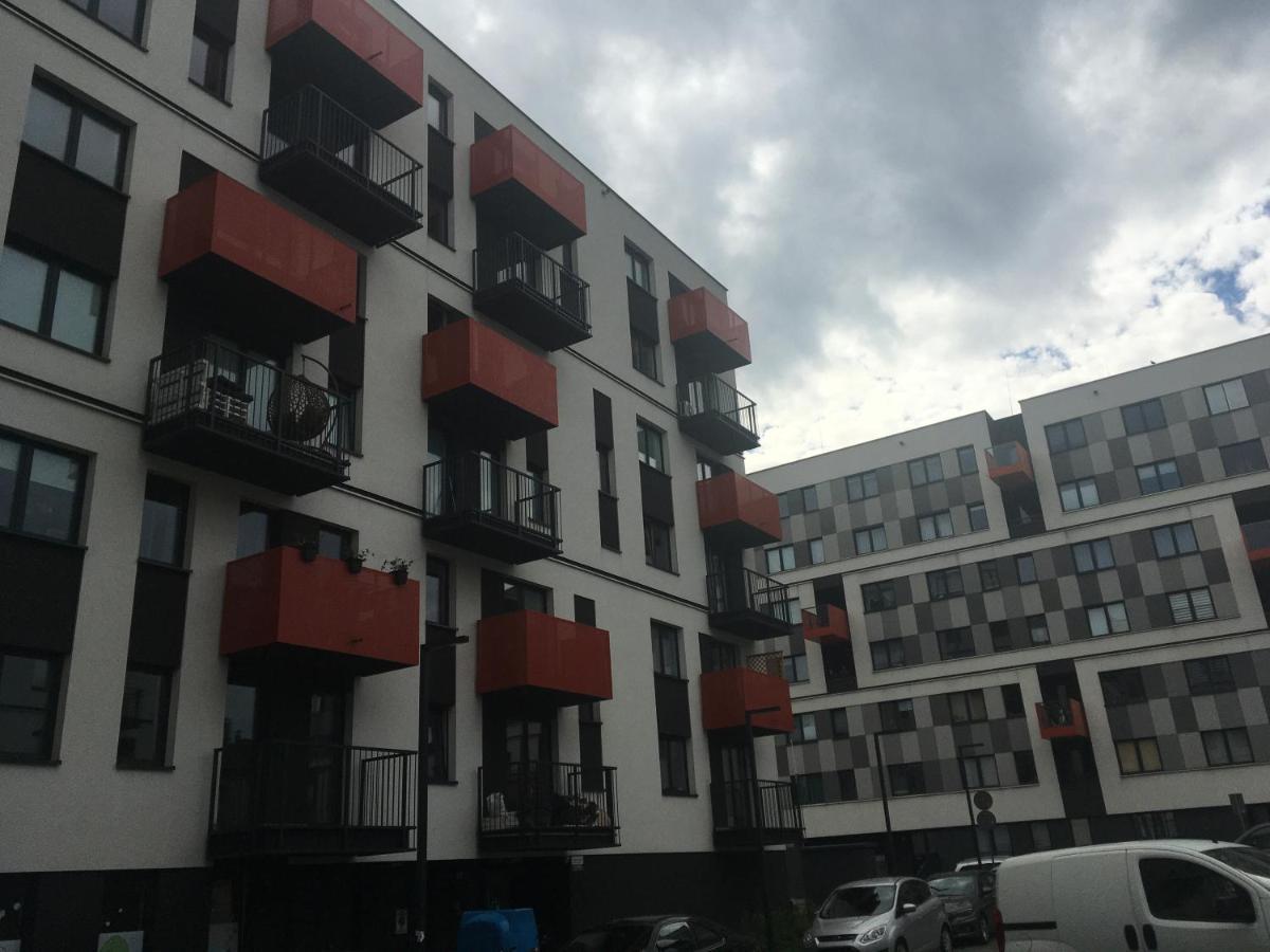 Sky One Lägenhet Krasków Exteriör bild
