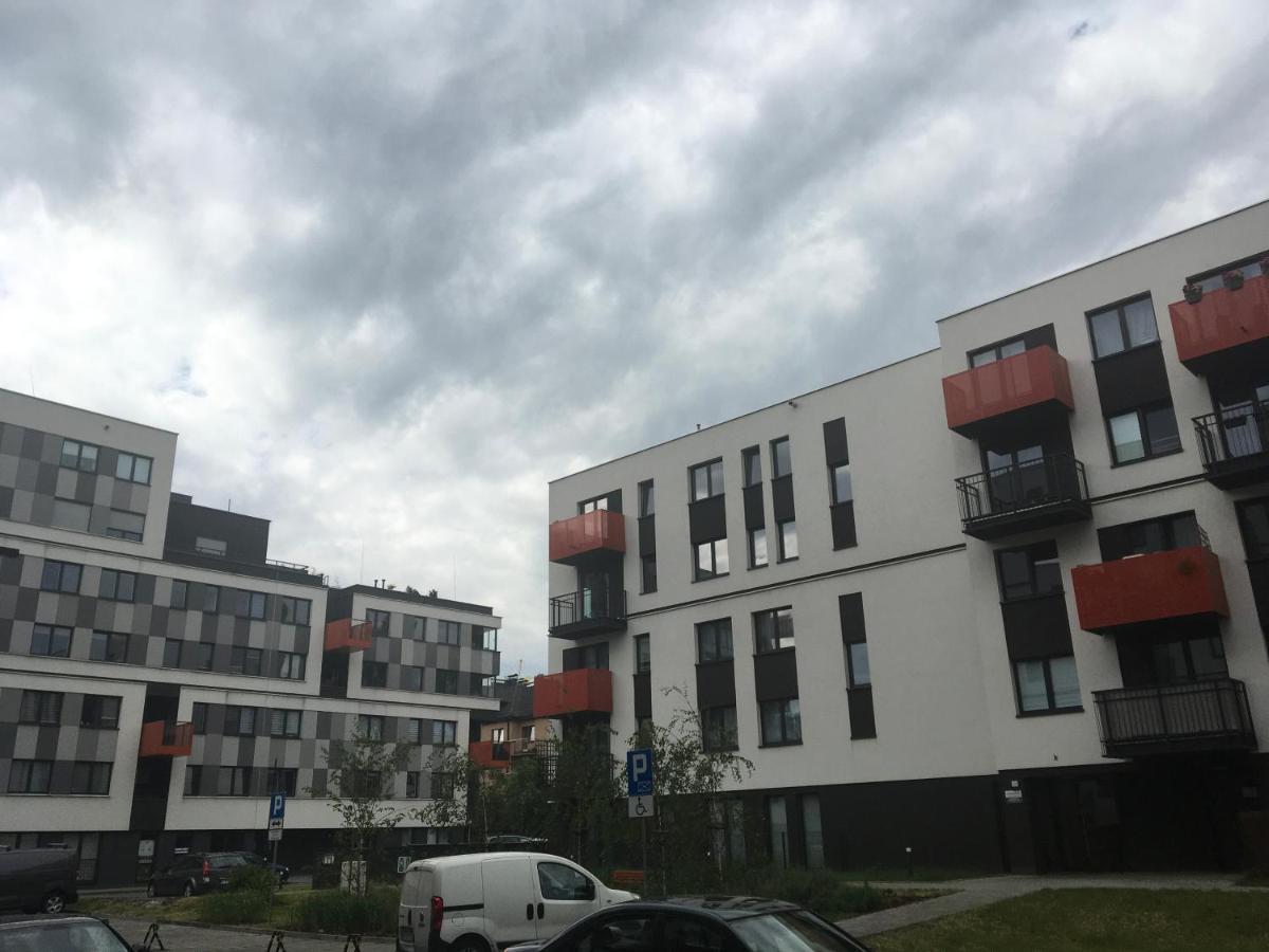 Sky One Lägenhet Krasków Exteriör bild